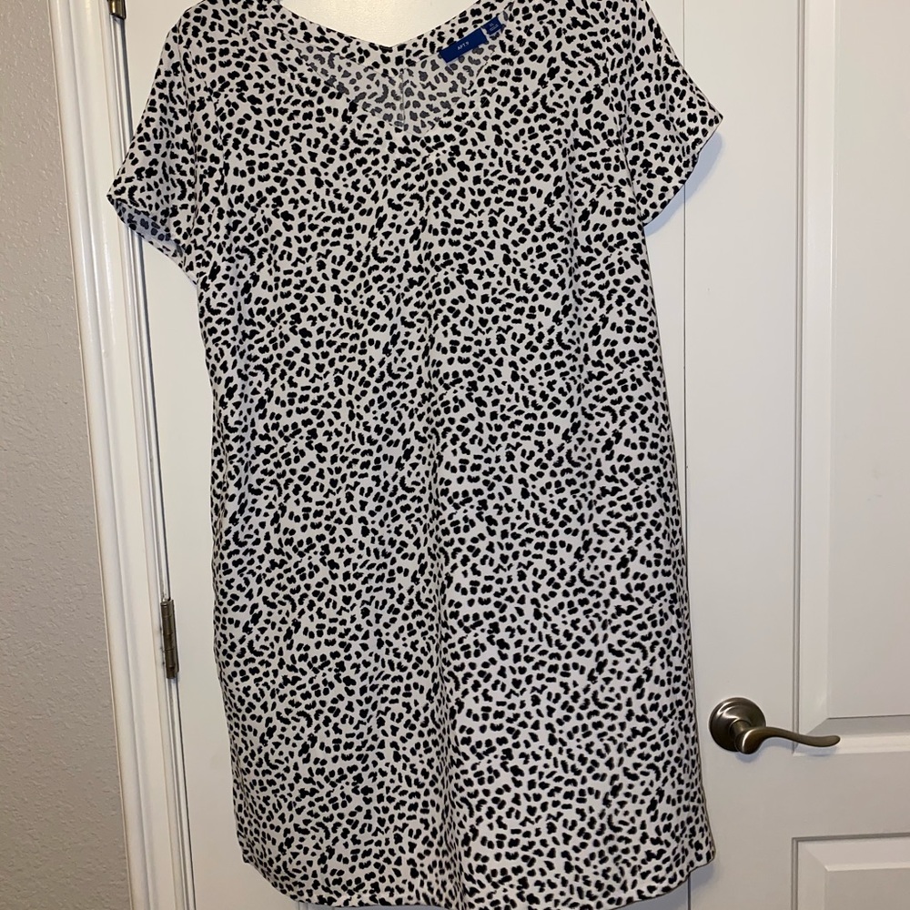 Apt. 9 cheetah dress with pockets